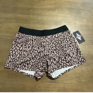 Pink and black sportswear shorts #fitness
